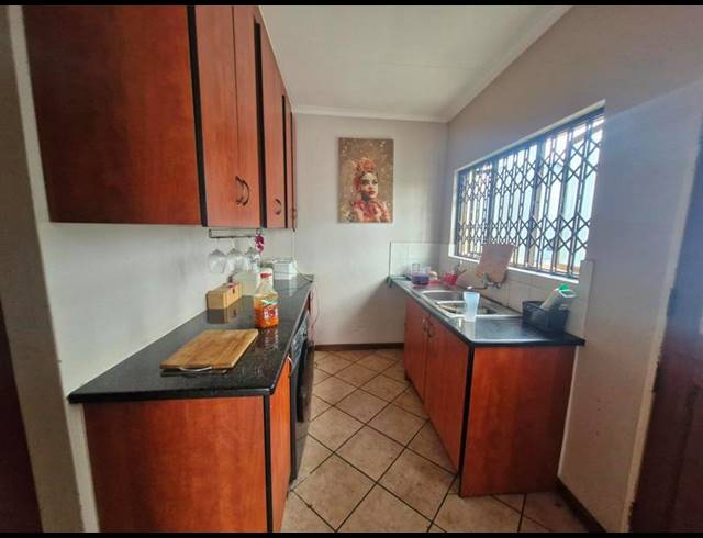 3 BEDROOM HOUSE FOR SALE IN COUNTRY VIEW